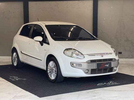 FIAT PUNTO 1.6 ESSENCE 16V FLEX 4P AUTOMATIZADO